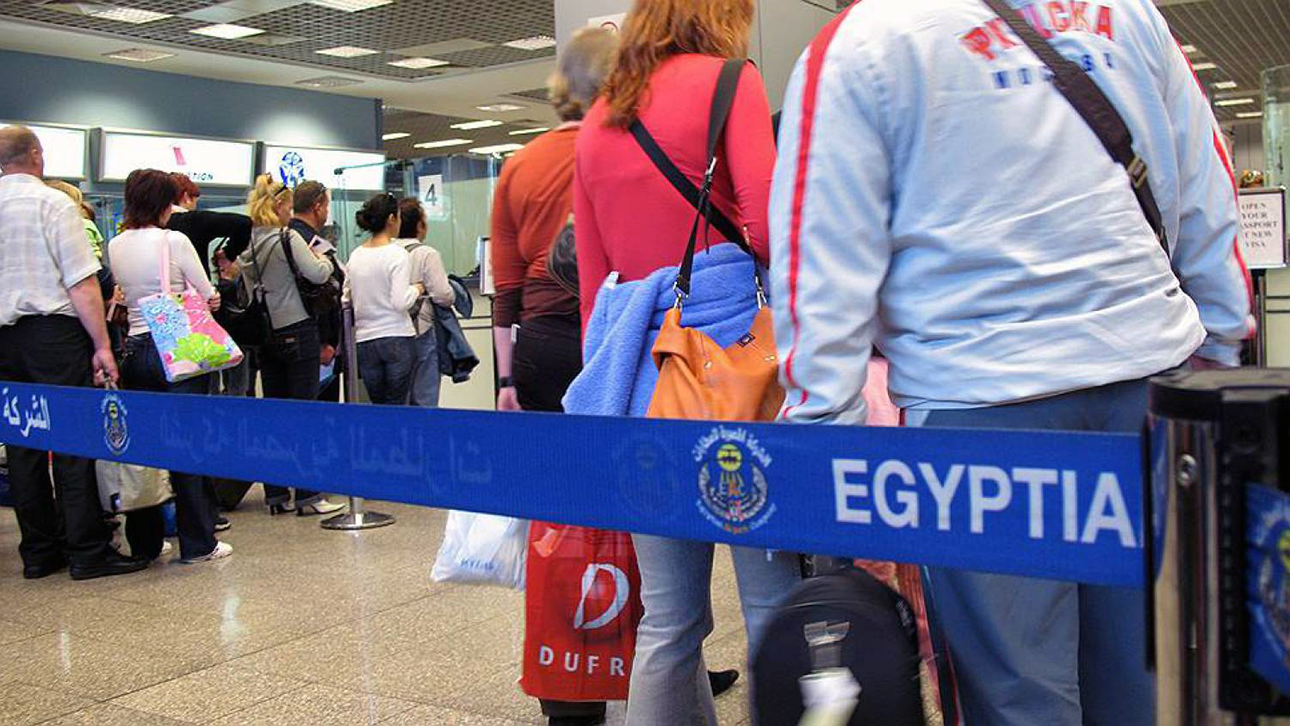 Египет не будет штрафовать россиян за просроченные визы