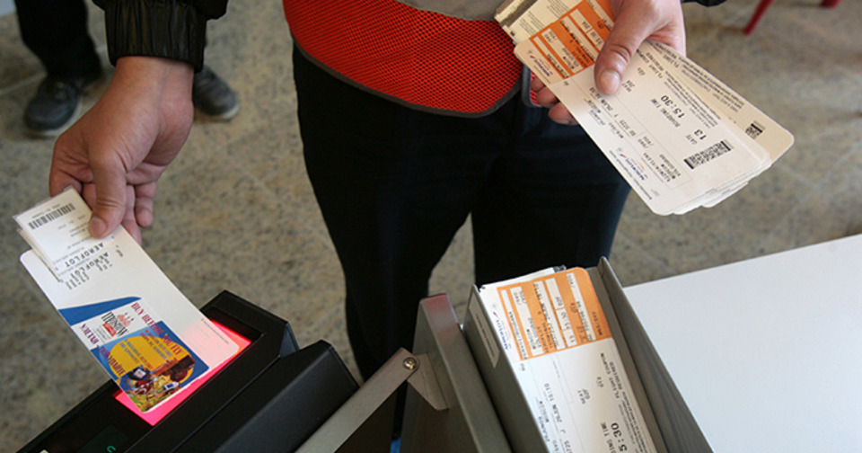 Две авиакомпании увеличили штраф за обмен и возврат билетов