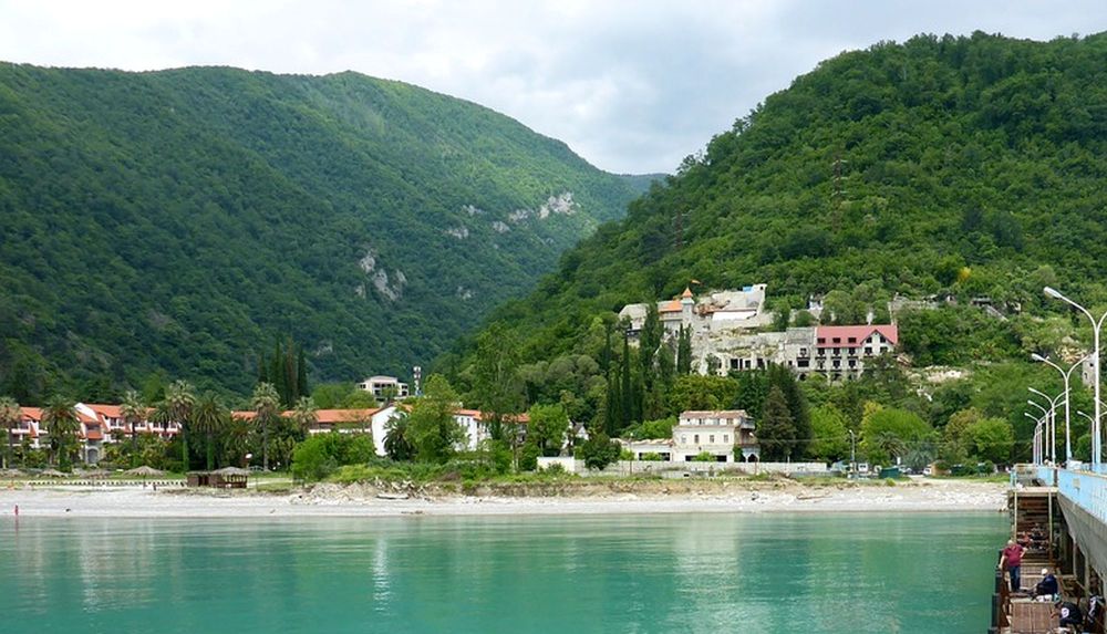 Сколько стоят туры в Абхазию на лето 2022 года