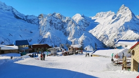 Новогодний горнолыжный тур на Домбай