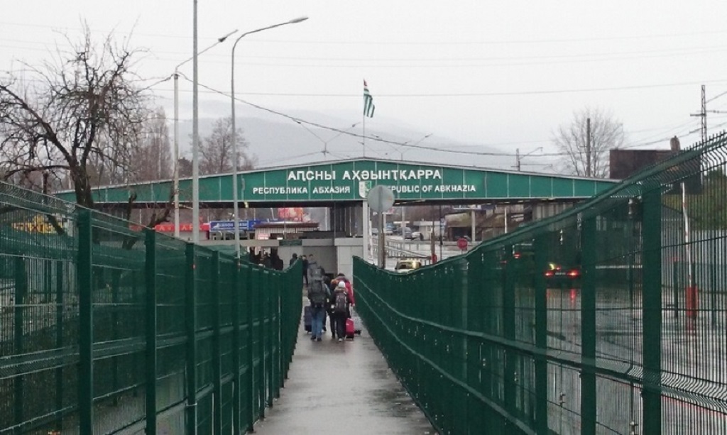 Пост псоу. Граница с Абхазией КПП Псоу. Адлер Псоу граница с Абхазией. Таможенный пост Псоу Абхазия. Пункт пропуска на границе с Абхазией.